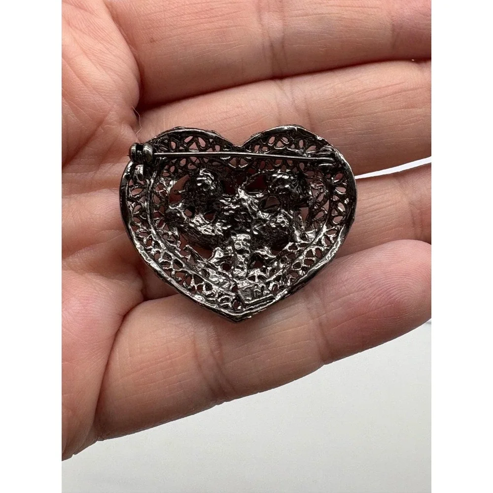 Vintage‎ Japanese Filigree Black Mesh Heart Brooch Rhinestone J106 Gunmetal Pin